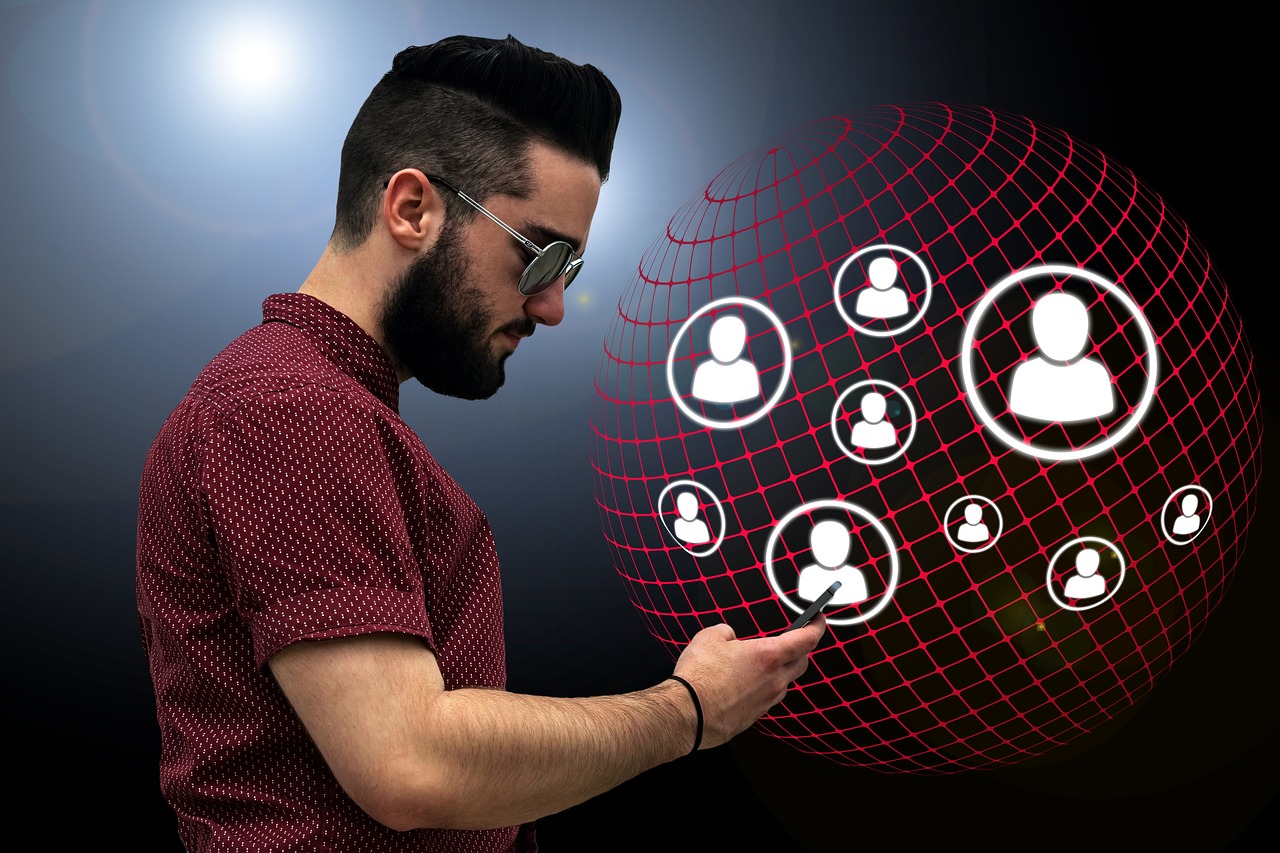 Friends, structure, internet — The most effective method to Market You Using Social Media