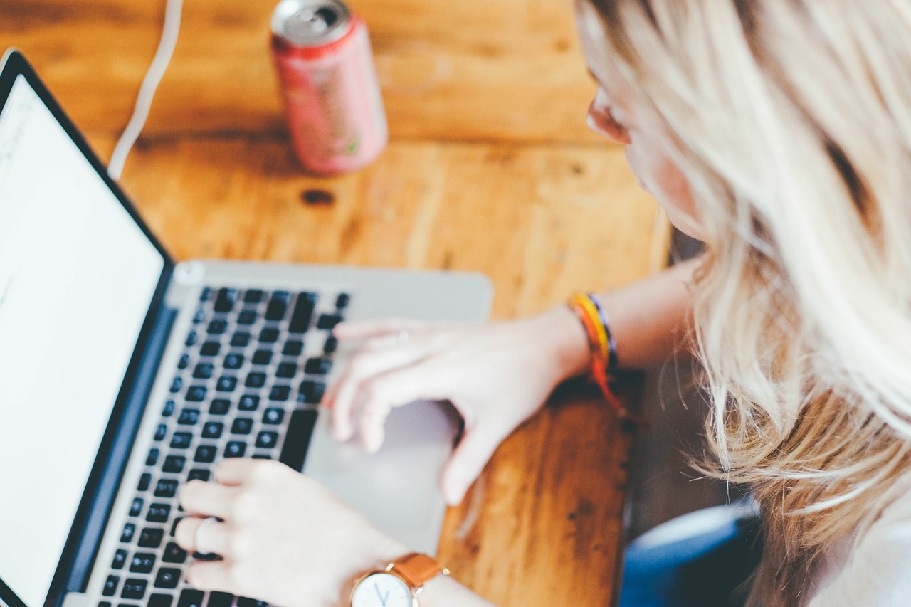 Computer, pc, workplace — Tips on How to Succeed at Internet Marketing